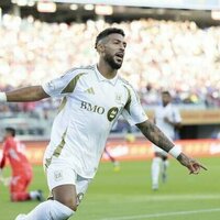 Denis Bouanga tallies hat trick as LAFC top Quakes at Levi's Stadium