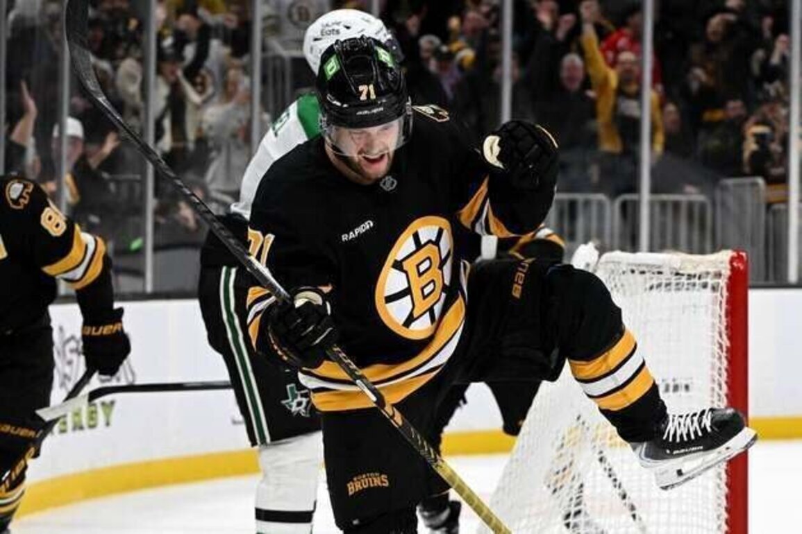 NHL roundup: Viktor Arvidsson posts hat trick as Bruins extend win streak
