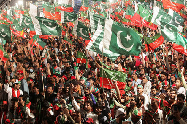 Pakistan Tehreek-e-Insaf again requests permission to hold public gathering at Minar-i-Pakistan