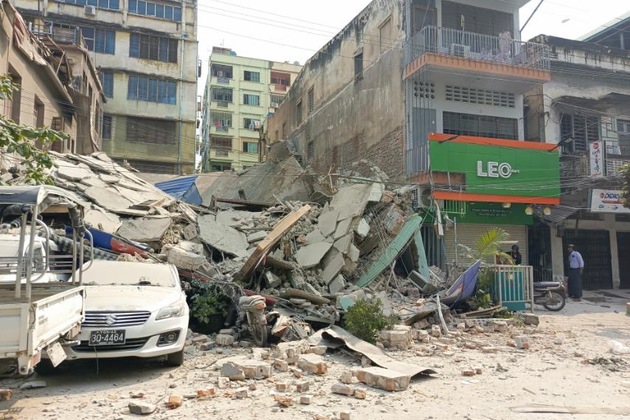 Rescue convoys heading to quake-strike area in Myanmar