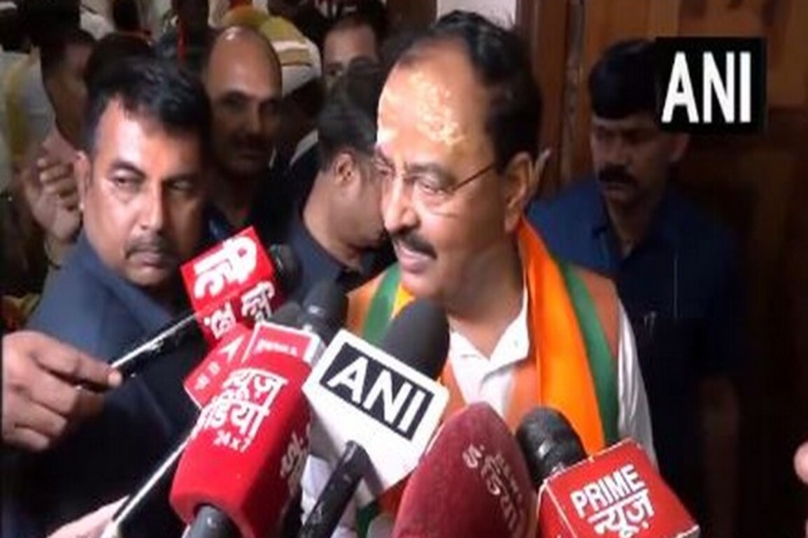 "Samajwadi Party's 'bicycle' will soon get punctured": UP Deputy CM Maurya