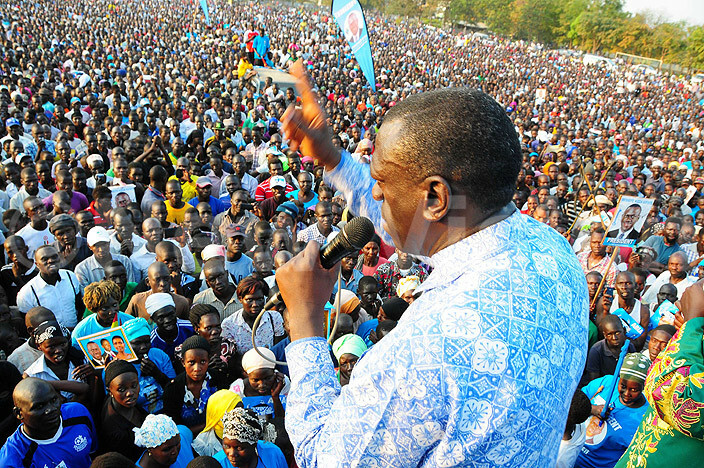  Dr. Kizza Besigye campaigns in Koboko. File Photo by Nicholas Oneal 