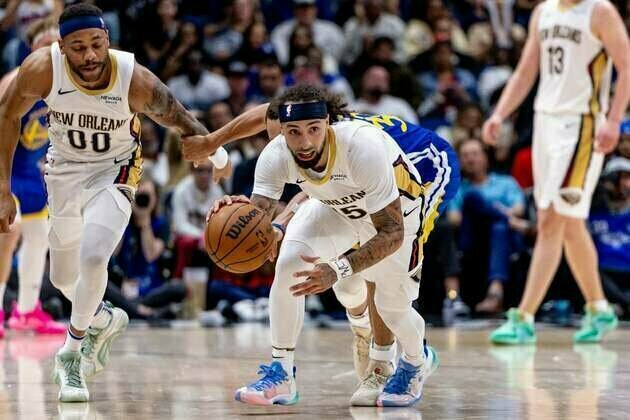 Stephen Curry returns to lead Warriors past Pelicans