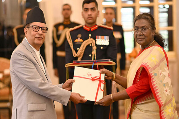 President Murmu receives credentials from envoys of five nations