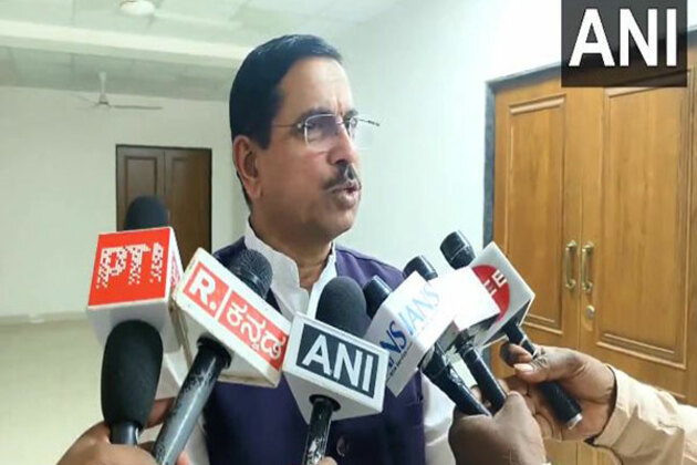 "No moral authority to continue": Pralhad Joshi demands immediate resignation of Karnataka's CM Siddaramaiah, Dy CM DK Shivakumar