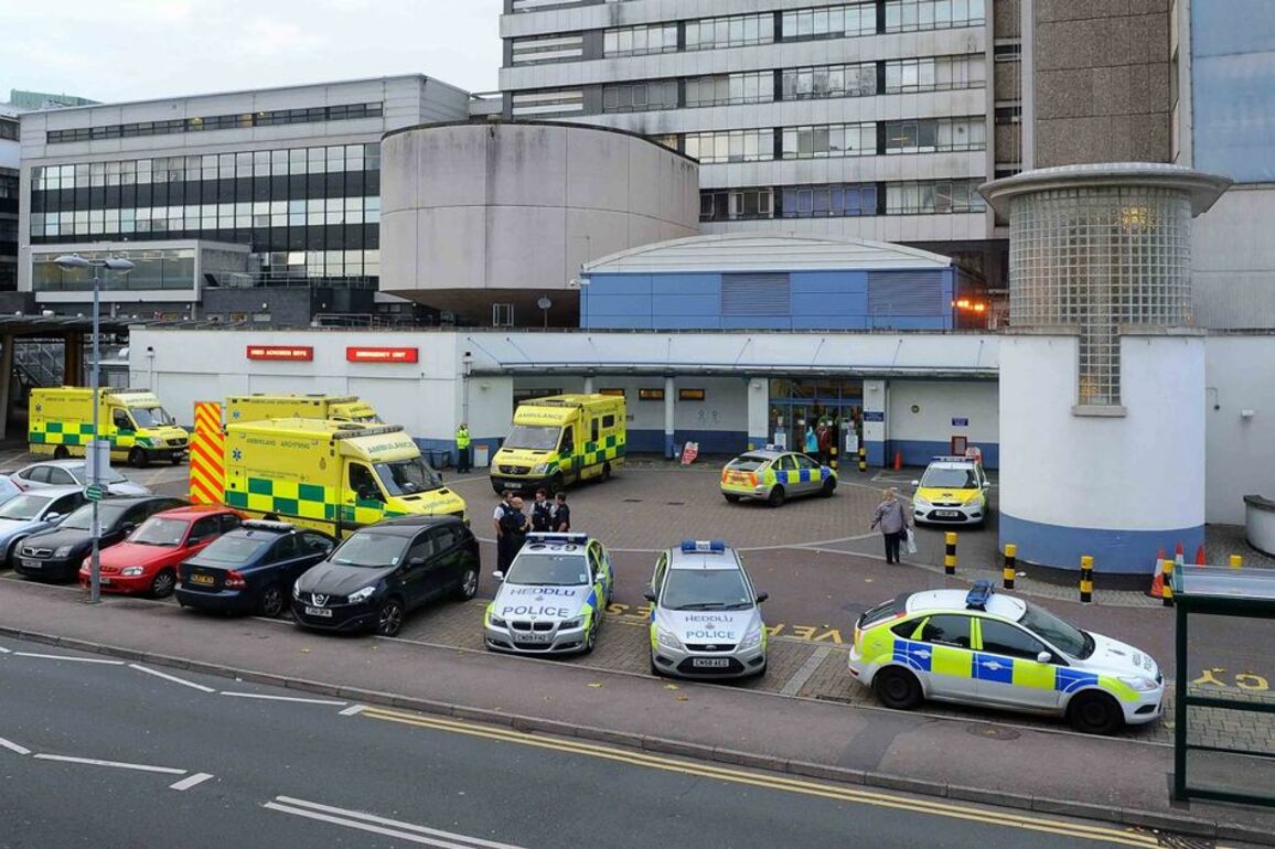 Major Welsh health board issues A&amp;E warning