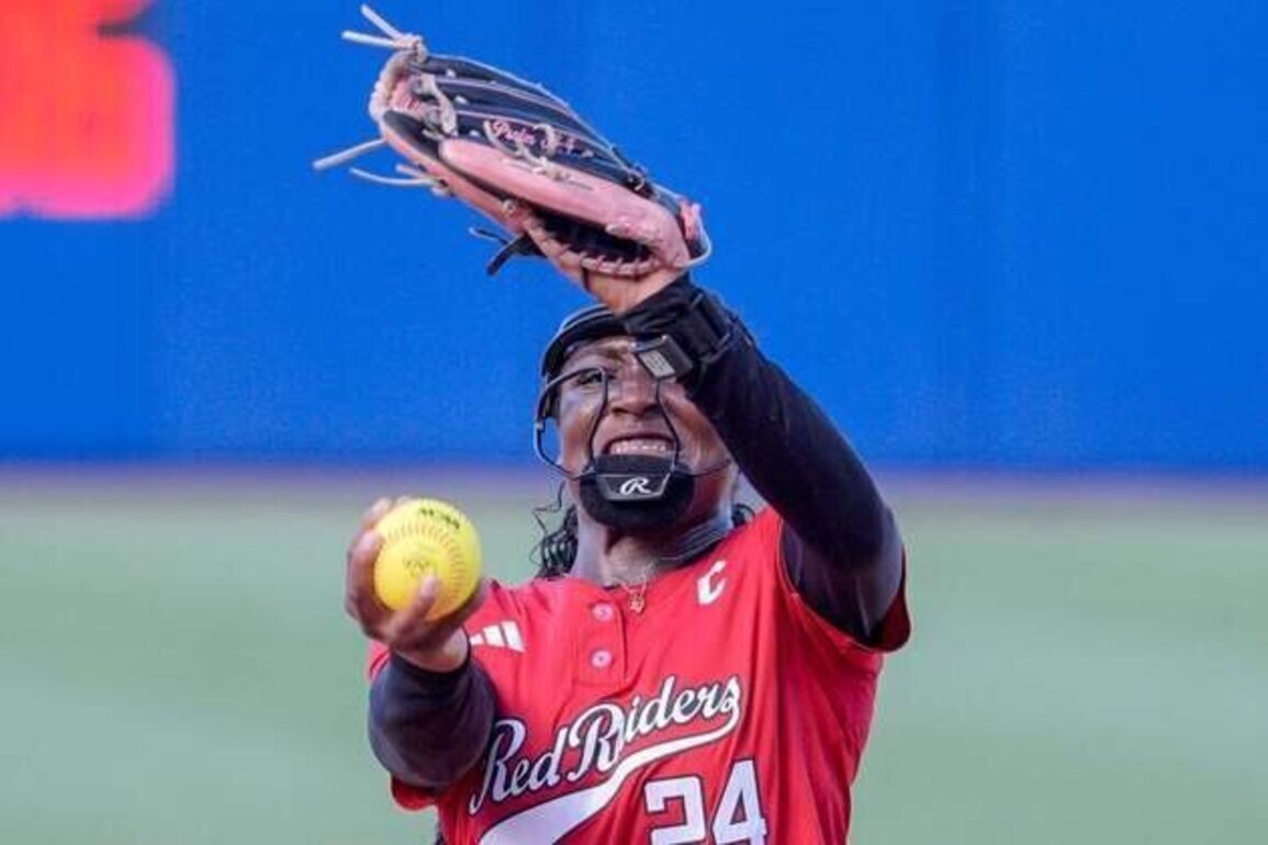 Texas Tech's walk-off HR forces elimination game vs. Alabama