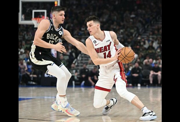 Tyler Herro breaks hand during Heat-Bucks Game 1