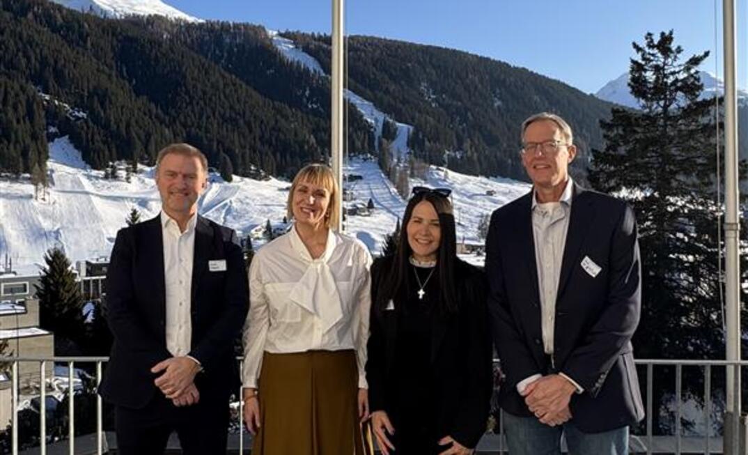 Anders Hedqvist, Epiroc; Vedrana Spudic, ABB; Fabiana Cavalcante, ABB; Lucas van Latum, Komatsu at the event