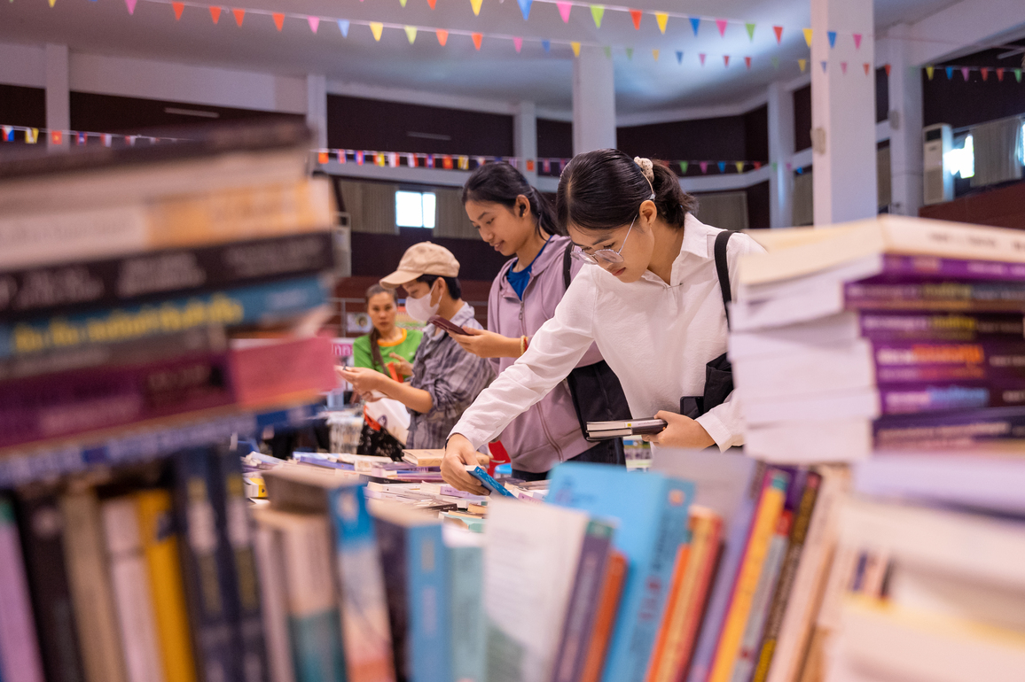 LAOS-VIENTIANE-BOOK FESTIVAL