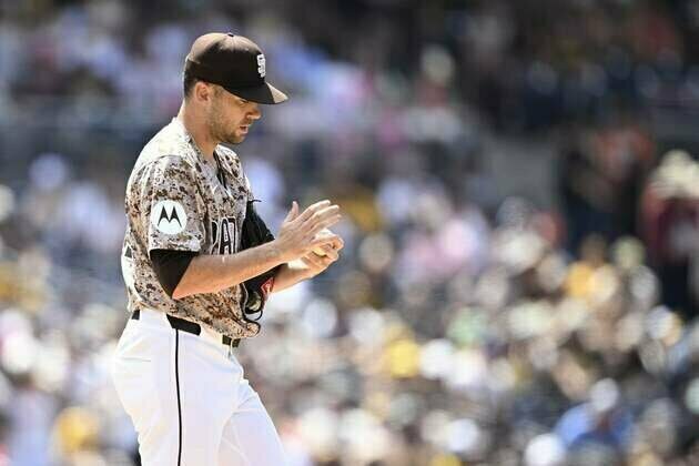 Cubs acquire LHP Tom Cosgrove from Padres for cash