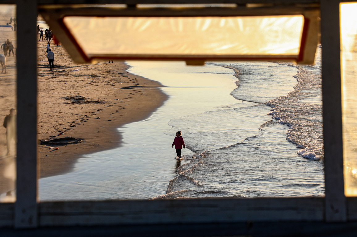 MIDEAST-GAZA CITY-BEACH-SUNSET