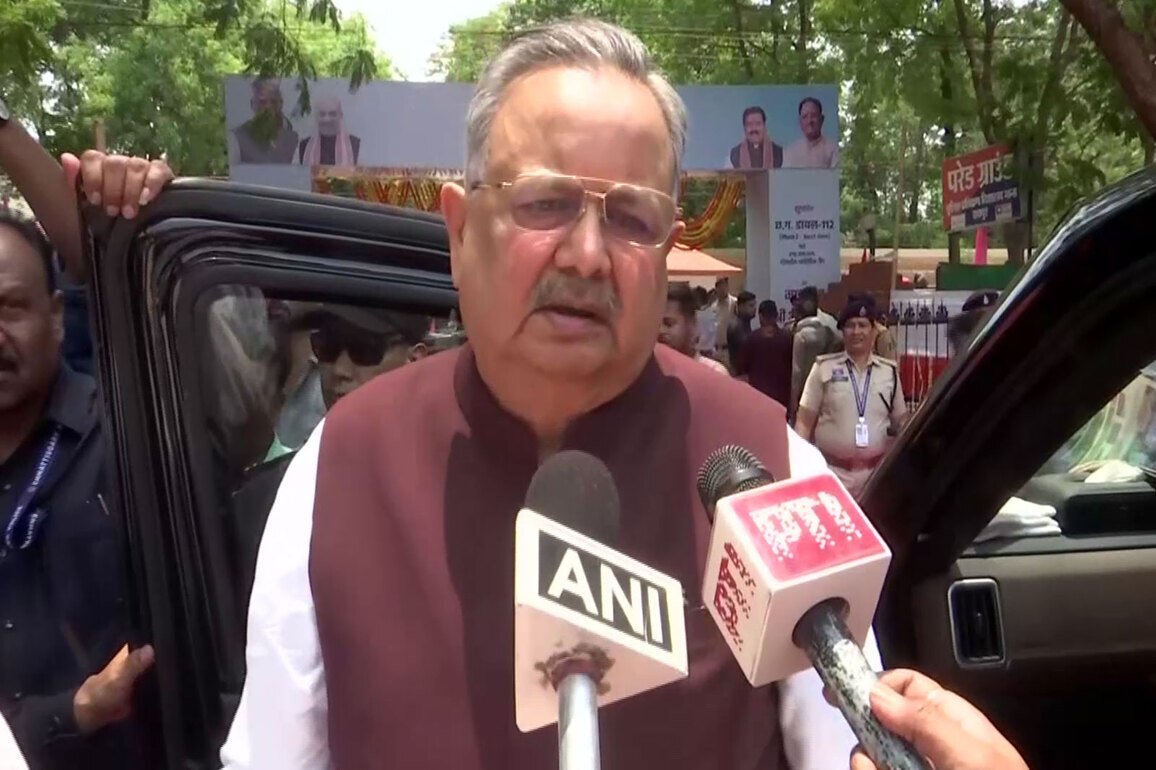 "Major step towards boosting public safety, crime investigation": Chhattisgarh Assembly Speaker Raman Singh on launch of emergency response service