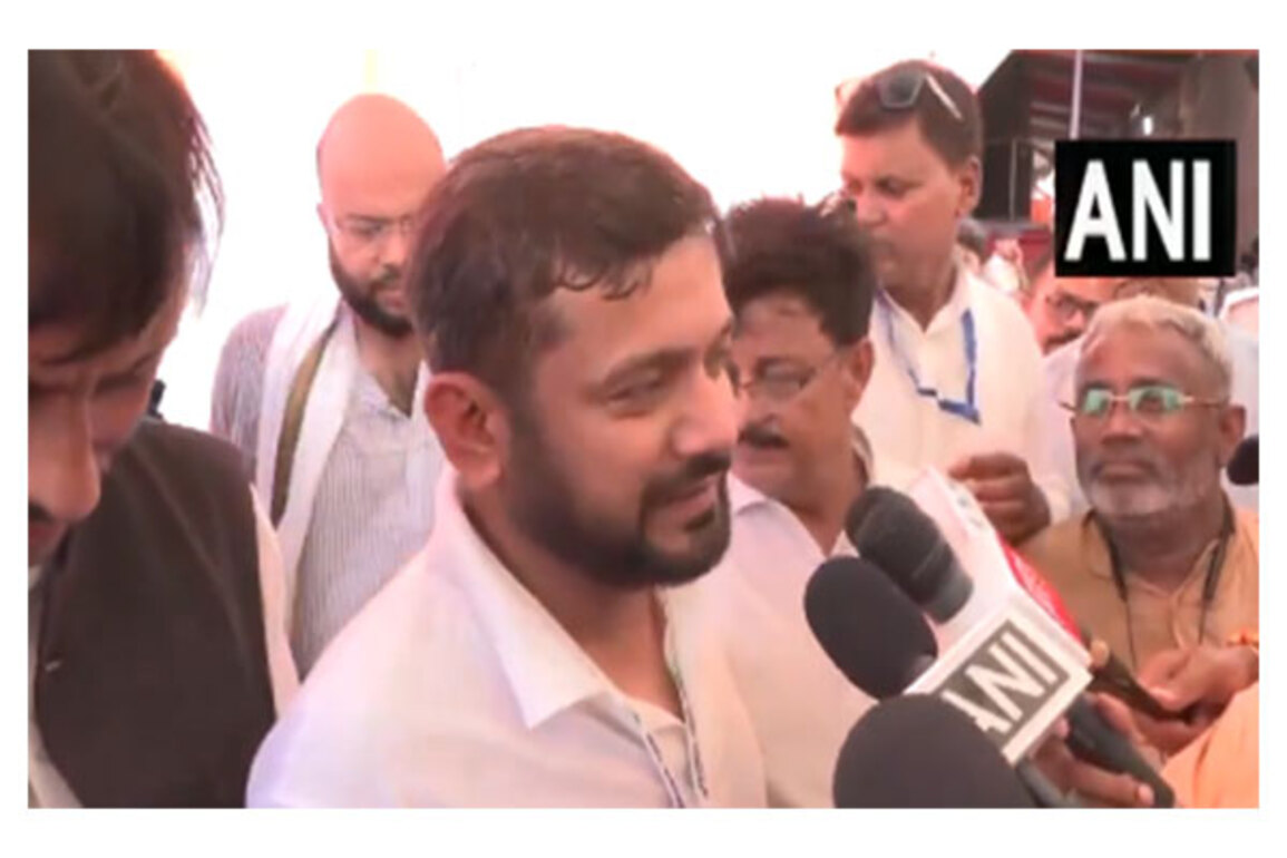 "Stop conducting, start contesting polls": Congress leader Kanhaiya Kumar slams Election Commission