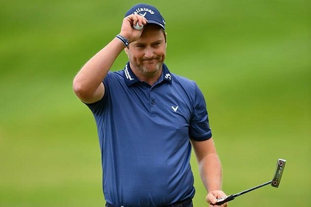 No caddie, no problem as Marc Warren ends 6-year title drought