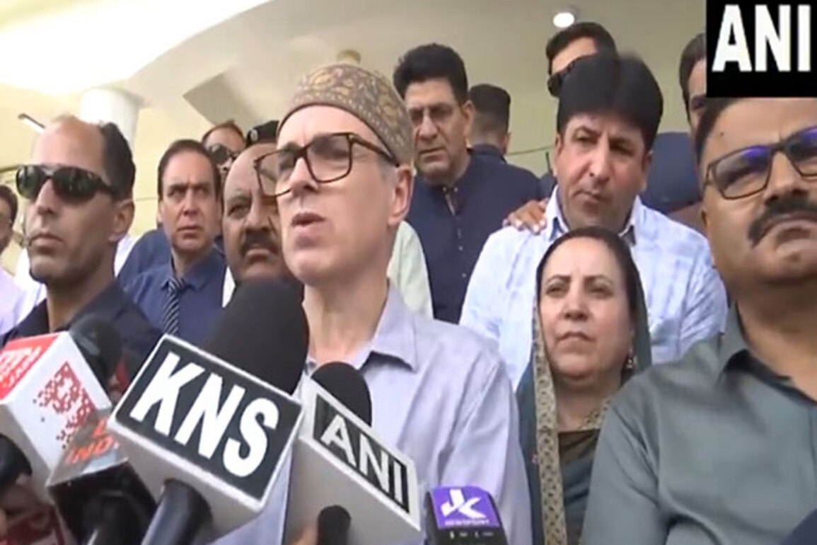 Govt emblems are not used at religious places: J-K CM Omar Abdullah questions use of national emblem on Hazratbal Shrine plaque