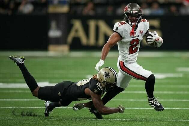 Buccaneers' defense leads the way against lowly Saints