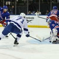 Lightning handle Rangers 4-1, extend win streak to seven