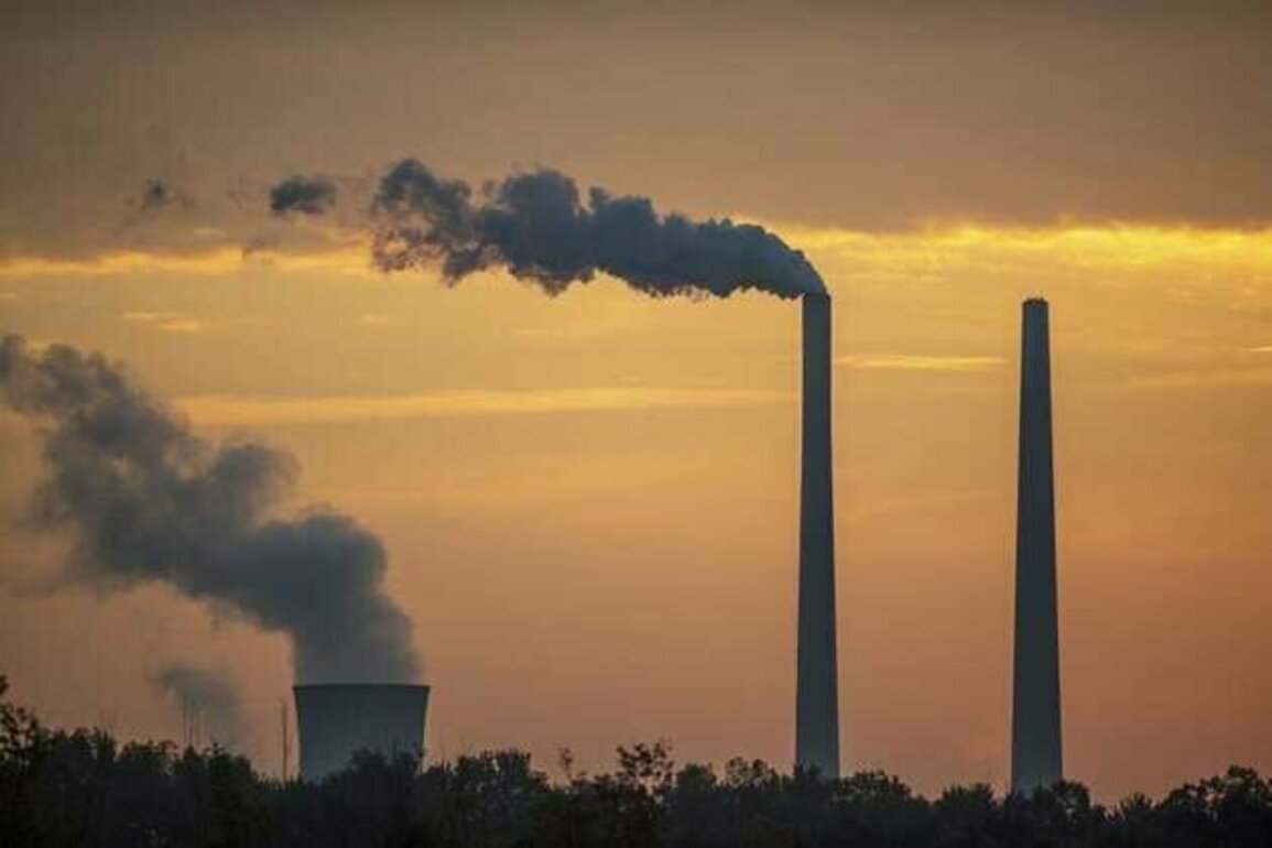 Countries' Fossil Fuel Plans Put Climate Goals Out of Reach