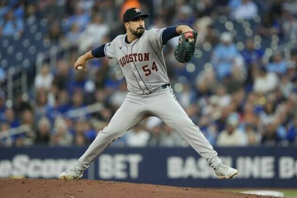 Yainer Diaz's ninth-inning homer lifts Astros over Blue Jays