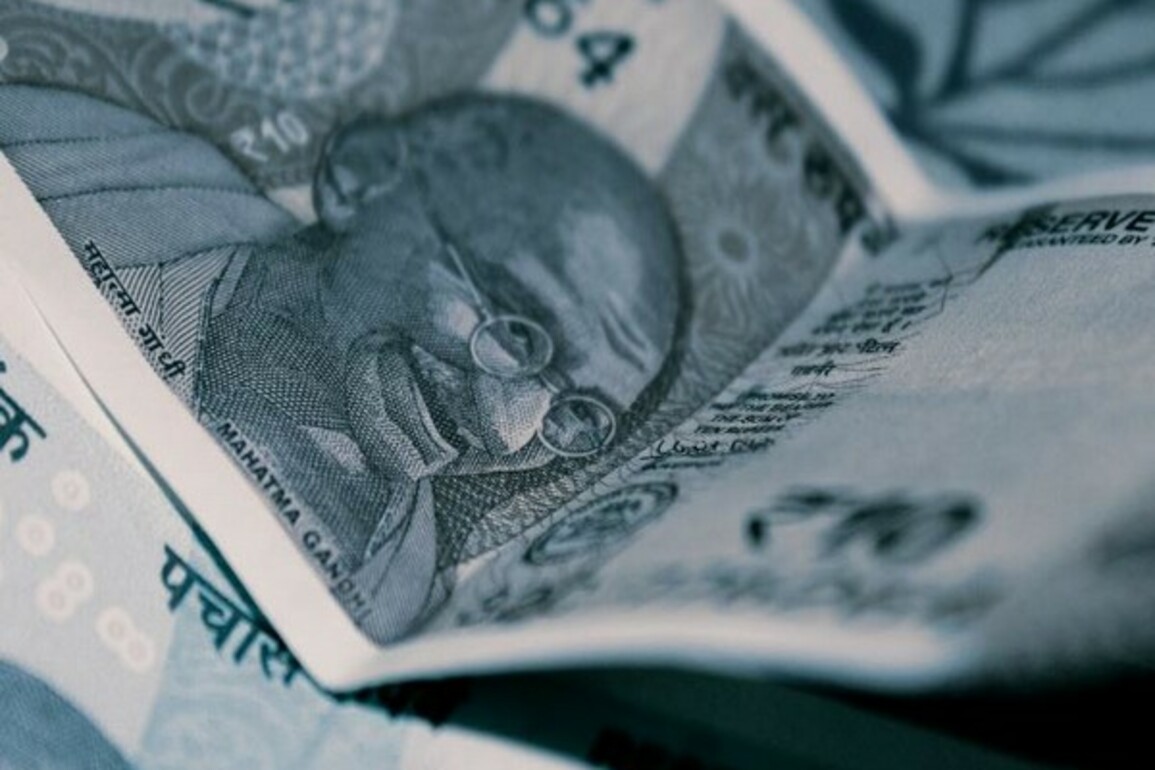 Credit growth of banks expected to reach 13 Pc in FY26 from 11.2 pc in FY25: Report