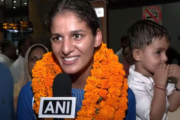 "Next target is to bring more medals": Lamboria after Indian boxing contingent return home from Glasgow