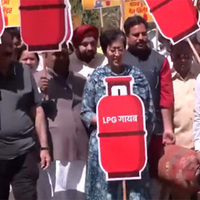 Atishi accuses PM Modi of surrendering to America, criticizes BJP's LPG cylinder stance