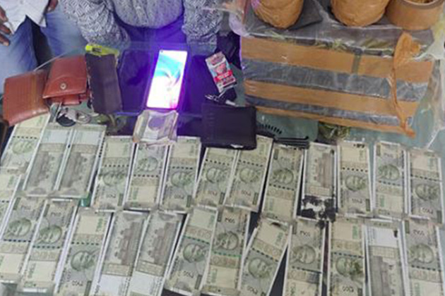 Keralam: Fake notes found in cash deposited at bank in Kannur