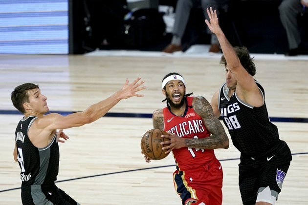 Bogdanovic scores career-high 35 as Kings dump Pelicans