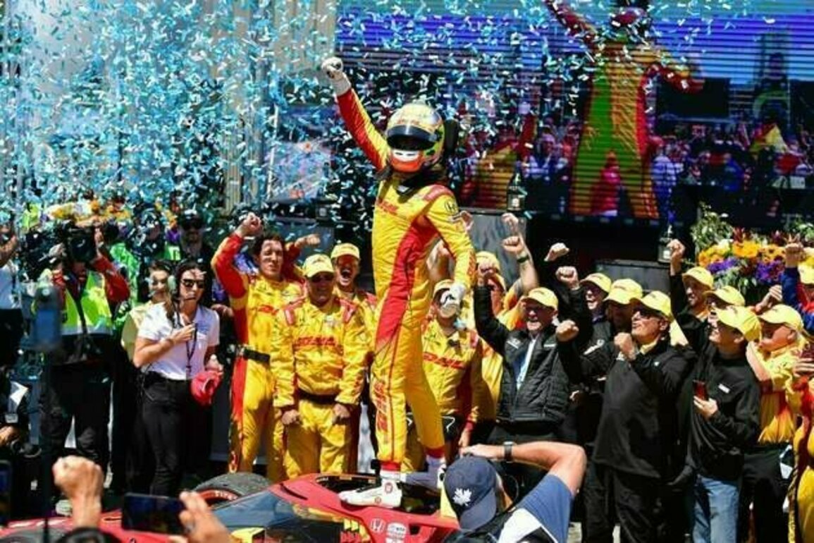 Alex Palou grabs astounding eighth win of 2025 at Laguna Seca