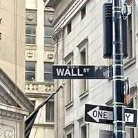 U.S. stock markets close mixed Wednesday despite interest rate cut 