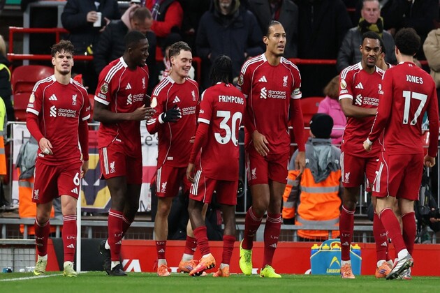 Premier League: Liverpool thrash Newcastle as Chelsea storm back into top-four after close win