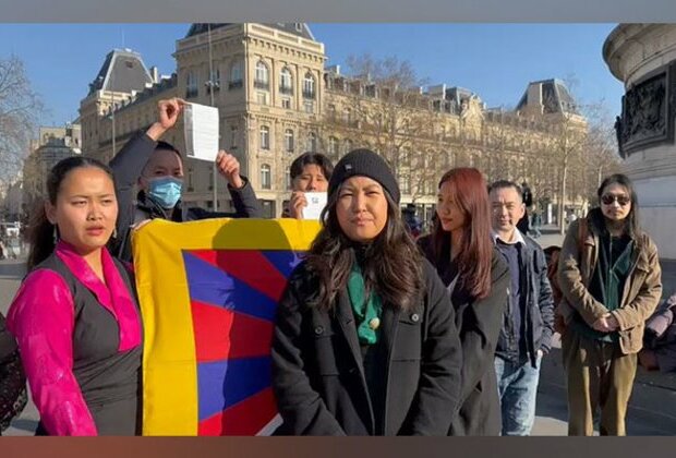 France: Students for Free Tibet mark 110th anniversary of proclamation of Tibetan Independence Day