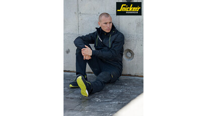 Snickers LiteWork Workwear making light work of warm weather 