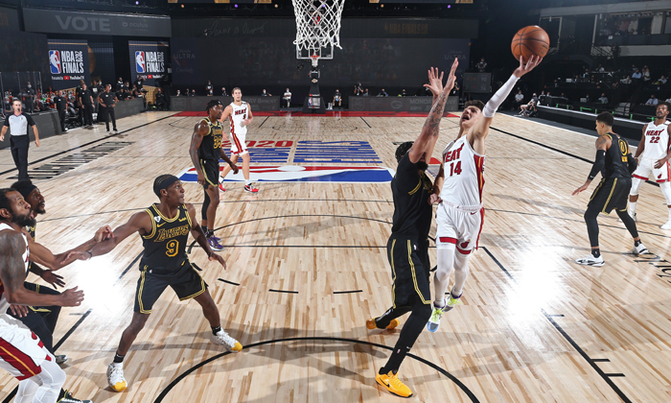 Lakers eye 17th NBA crown while Heat remain defiant Lakers eye 17th NBA crown while Heat remain defiant
