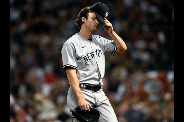 Yankees look to close out rare road sweep at Rays