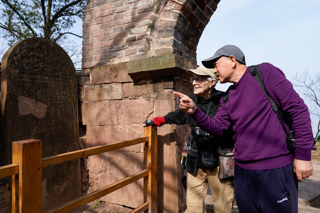 "Laowai" in China | An American's deep connection with ancient road system "Shudao"