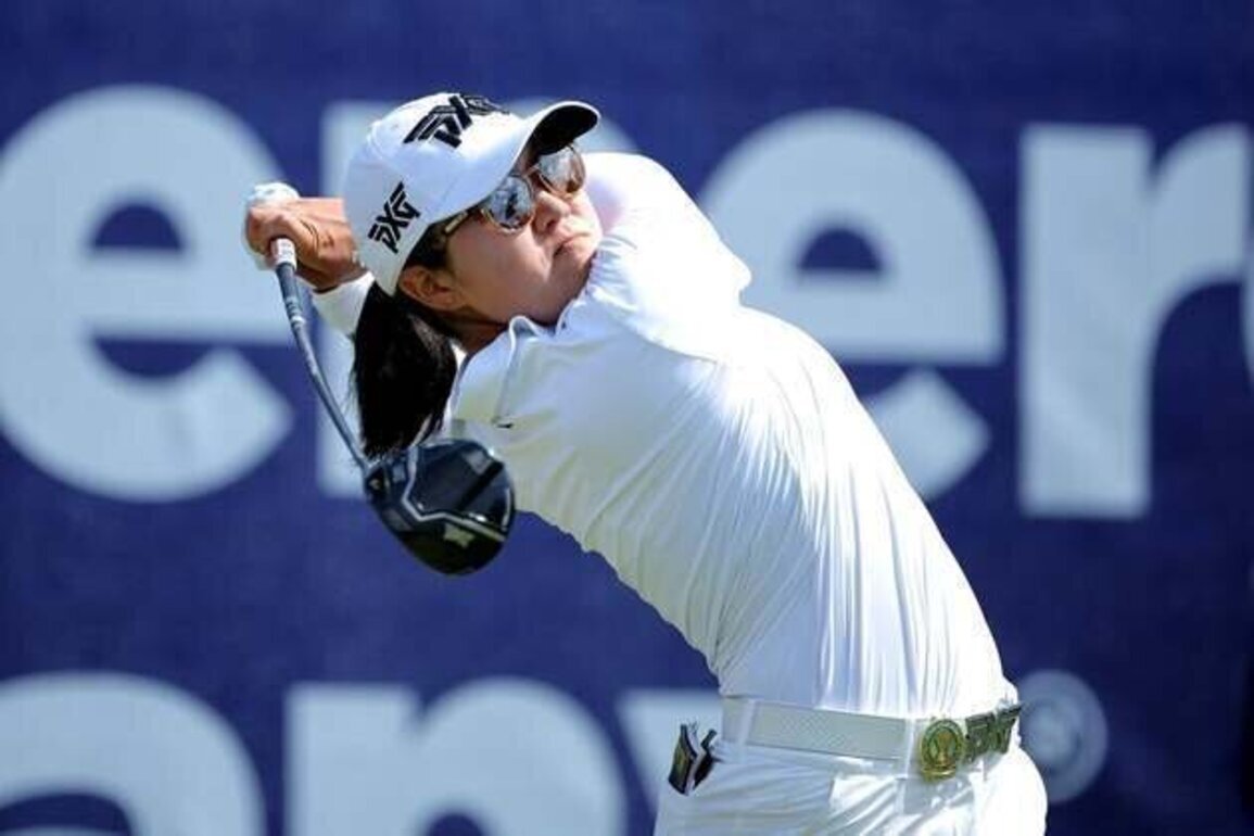 Auston Kim maintains narrow lead at HSBC Women's World Championship