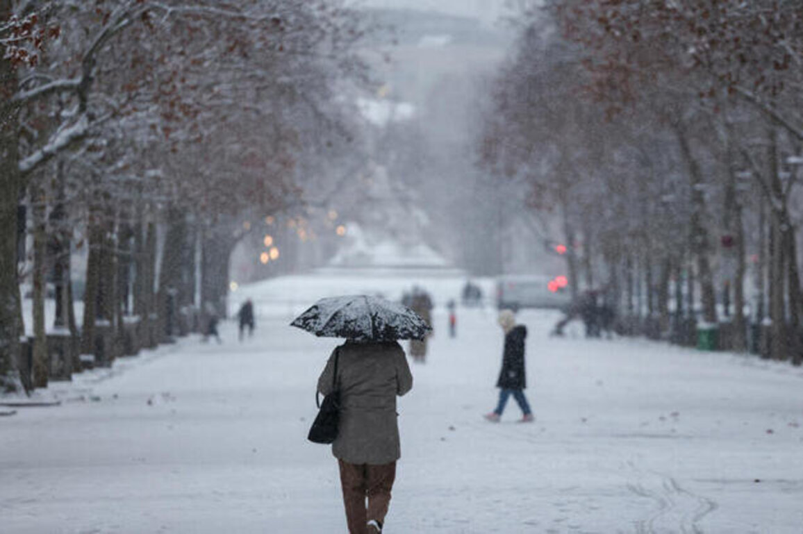 Snow and ice cause travel disruption in France, UK and Netherlands