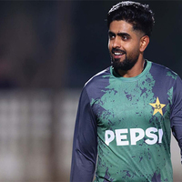 Basit Ali gives technical advice to Babar Azam; predicts "best batter" in PSL