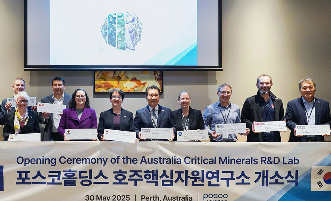 The opening of the Australia Critical Minerals R&D Lab was attended by POSCO’s Chairman, Australian resources companies including BHP, Hancock and Rio Tinto, research institutes and universities.
