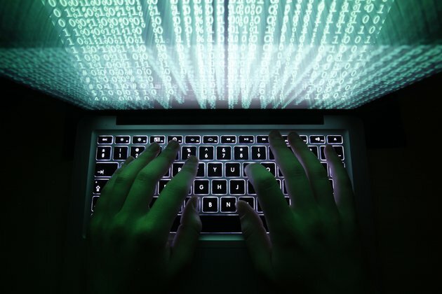 US, UK Officials Announce Charges Against 2 Russian Hackers