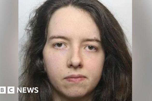 PC admits pretending to be paedophile hunter to blackmail suspect