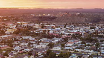 Broken Hill residents went days with unreliable power after storms severed the town’s transmission link