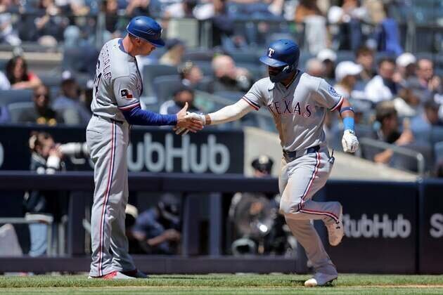 Yankees roll past Rangers with six-run outburst in sixth