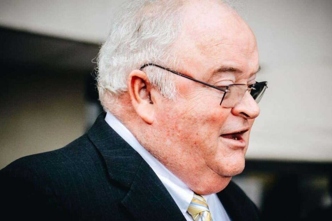 Billy Longs bid to lead IRS under scrutiny over donations that paid off personal debt