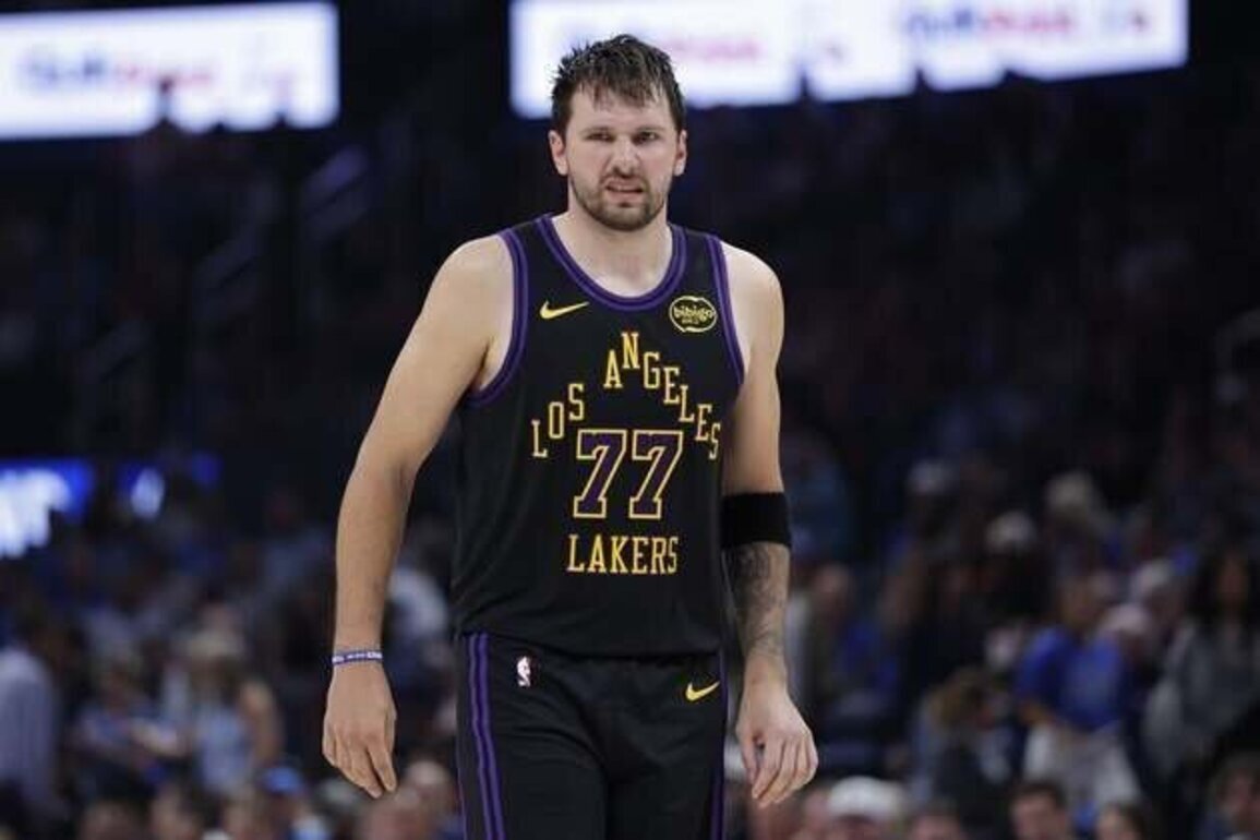 Report: Lakers star Luka Doncic (hamstring) out indefnitely