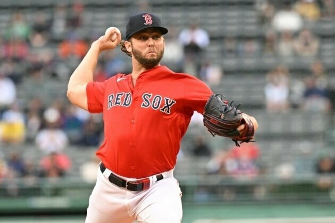 Red Sox RHP Kutter Crawford 'little behind' in recovery from injury