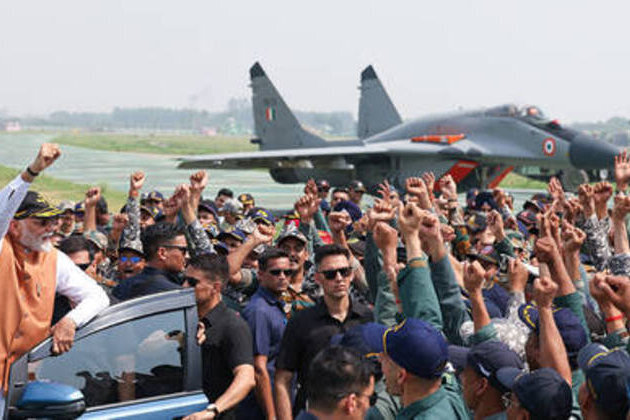India's Modi vows to keep up fight against terror a year after Pakistan standoff