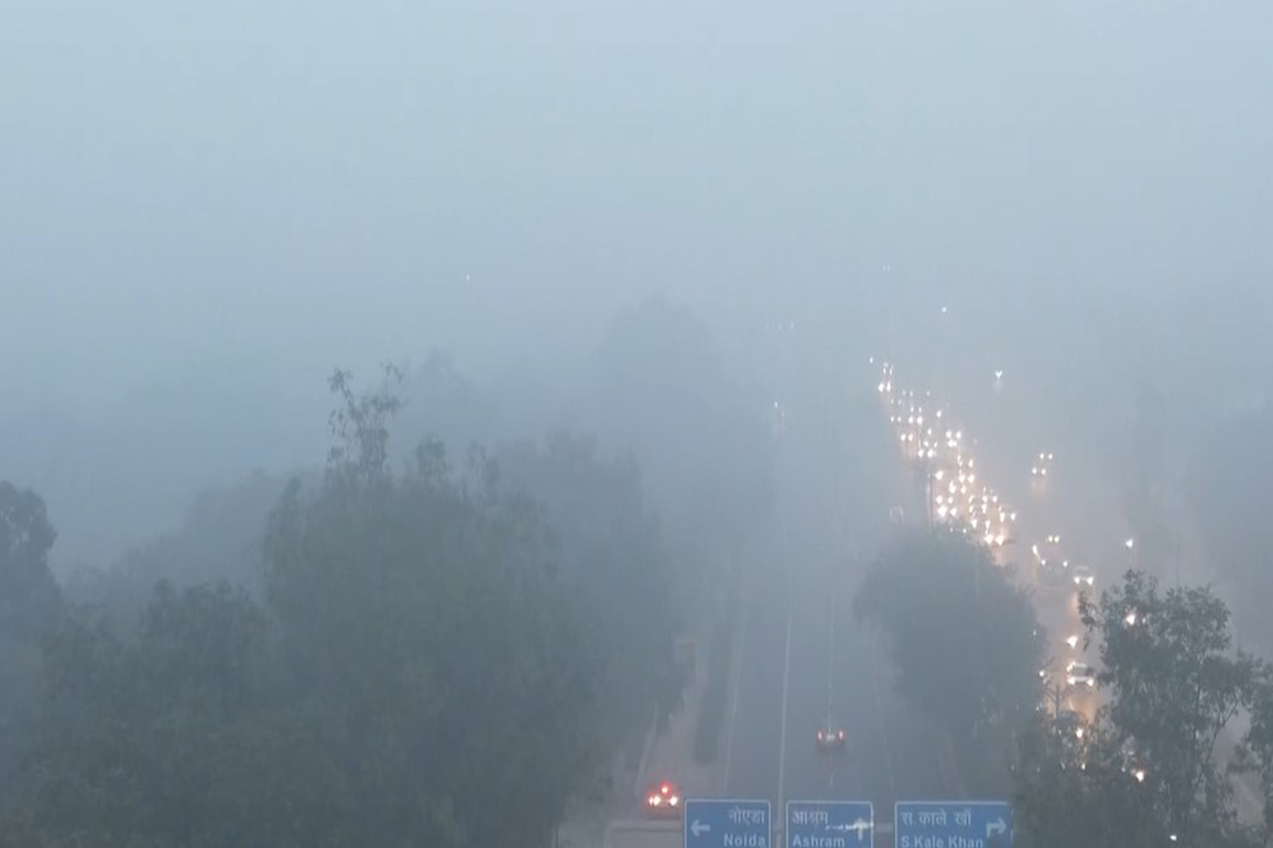Slight improvement in Delhi as air quality remains 'very poor', 'severe' in pockets
